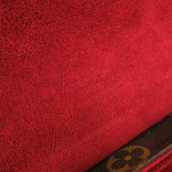 LOUIS VUITTON Brown Monogram Bag - Picture 8 of 11